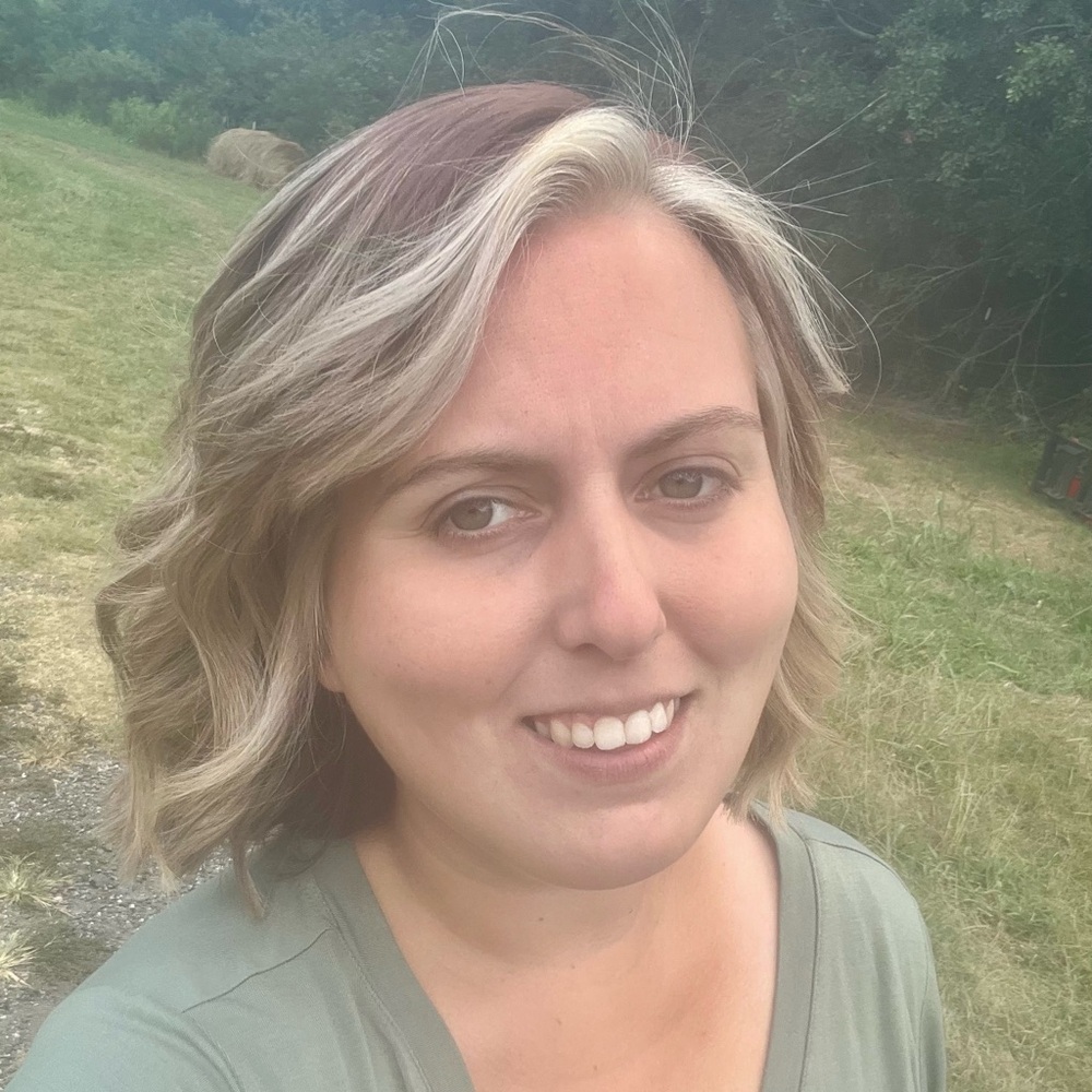 Meet your Posher, Kayla